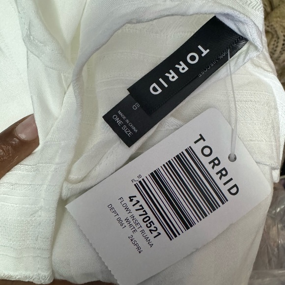 Torrid Flowy Inset Ruana - Picture 5 of 6